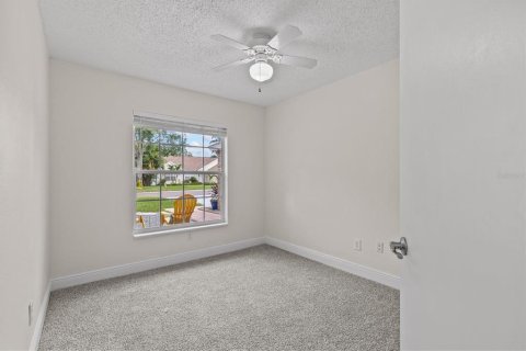 House in Tarpon Springs, Florida 4 bedrooms, 180.79 sq.m. № 1901340 - photo 23