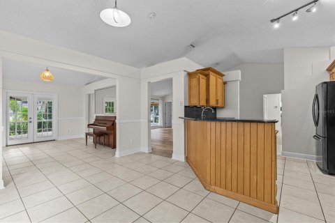 House in Tarpon Springs, Florida 4 bedrooms, 180.79 sq.m. № 1901340 - photo 13