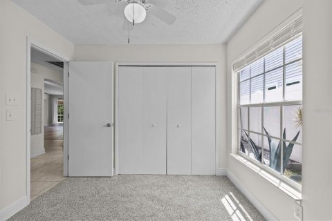 House in Tarpon Springs, Florida 4 bedrooms, 180.79 sq.m. № 1901340 - photo 28