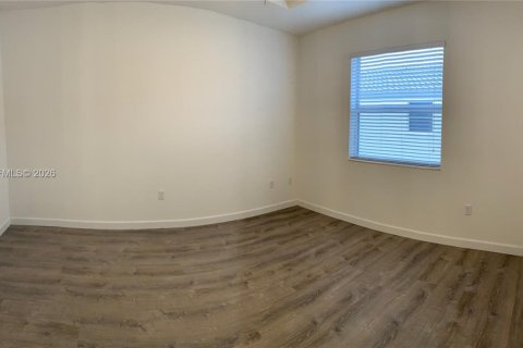 Снять в аренду таунхаус в Хомстед, Флорида 3 спальни, 157.47м2, № 1998351 - фото 27