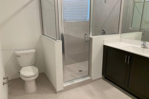 Снять в аренду таунхаус в Хомстед, Флорида 3 спальни, 157.47м2, № 1998351 - фото 26