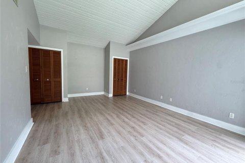 Villa ou maison à louer à Haines City, Floride: 2 chambres, 121.61 m2 № 2408904 - photo 10