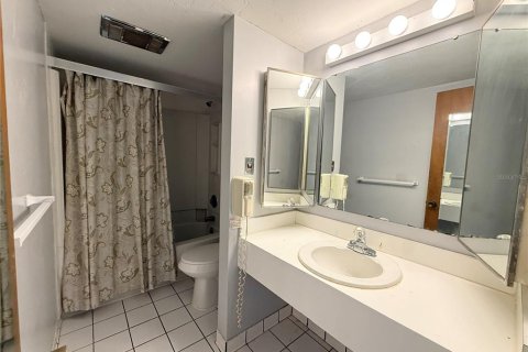 Villa ou maison à louer à Haines City, Floride: 2 chambres, 121.61 m2 № 2408904 - photo 12