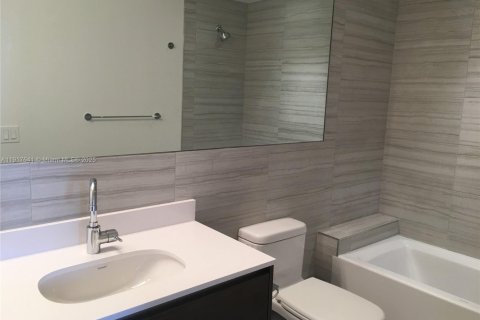 Appartement à louer à Coral Gables, Floride: 3 chambres, 133.04 m2 № 1975560 - photo 16