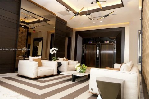 Appartement à louer à Coral Gables, Floride: 3 chambres, 133.04 m2 № 1975560 - photo 3