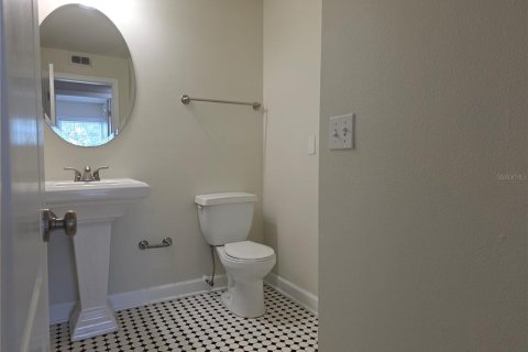 Condo in Orlando, Florida, 2 bedrooms  № 2230609 - photo 15