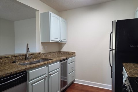Condo in Orlando, Florida, 2 bedrooms  № 2230609 - photo 10