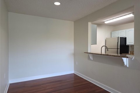 Condo in Orlando, Florida, 2 bedrooms  № 2230609 - photo 5