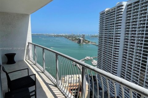 Copropriété à louer à Miami, Floride: 1 chambre, 73.49 m2 № 1991166 - photo 1