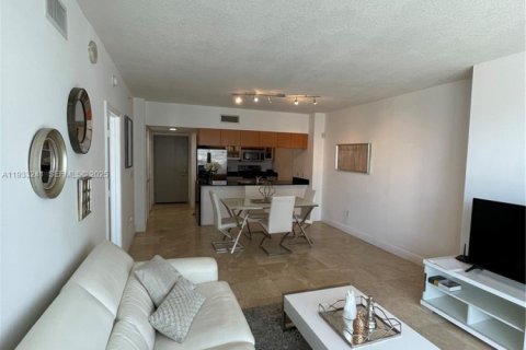 Copropriété à louer à Miami, Floride: 1 chambre, 73.49 m2 № 1991166 - photo 7