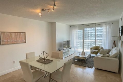 Copropriété à louer à Miami, Floride: 1 chambre, 73.49 m2 № 1991166 - photo 11
