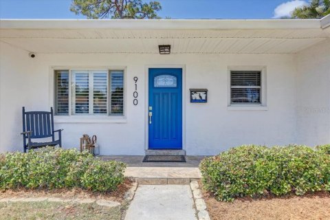 Casa en venta en Saint Petersburg, Florida, 3 dormitorios, 143.53 m2 № 1618123 - foto 2