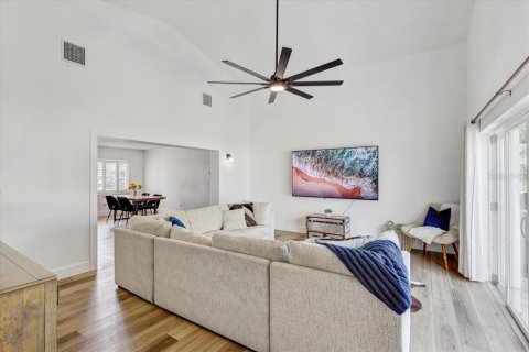 Casa en venta en Saint Petersburg, Florida, 3 dormitorios, 143.53 m2 № 1618123 - foto 22
