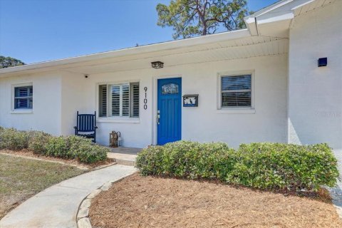 Casa en venta en Saint Petersburg, Florida, 3 dormitorios, 143.53 m2 № 1618123 - foto 3