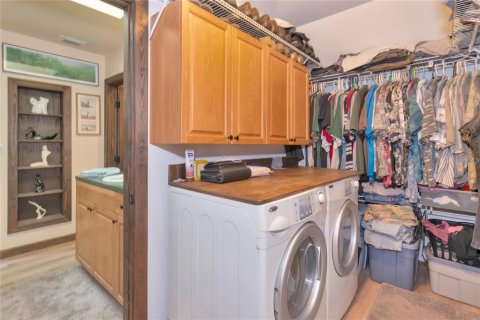 House in Sarasota, Florida 2 bedrooms, 130.43 sq.m. № 1721740 - photo 26