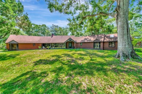 House in Sarasota, Florida 2 bedrooms, 130.43 sq.m. № 1721740 - photo 1