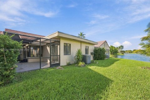 Купить виллу или дом в Уэстон, Флорида 3 спальни, 138.15м2, № 2426242 - фото 25