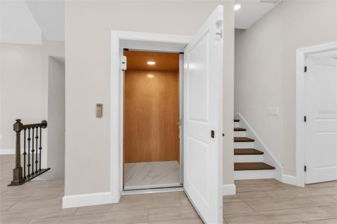Купить кондоминиум в Пунта-Горда, Флорида 10 комнат, 173.45м2, № 2092098 - фото 14