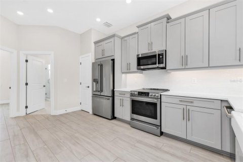 Купить кондоминиум в Пунта-Горда, Флорида 10 комнат, 173.45м2, № 2092098 - фото 10