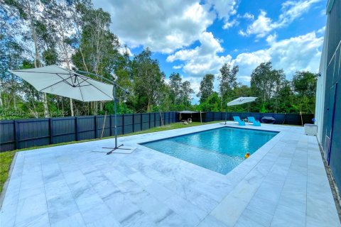 Villa ou maison à vendre à Lehigh Acres, Floride: 3 chambres, 156.08 m2 № 1872615 - photo 6
