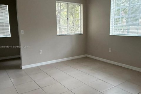 Copropriété à louer à Miramar, Floride: 2 chambres, 100.33 m2 № 1990752 - photo 8
