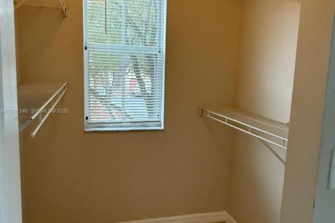 Copropriété à louer à Miramar, Floride: 2 chambres, 100.33 m2 № 1990752 - photo 10