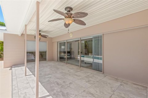 Casa en alquiler en Tierra Verde, Florida, 3 dormitorios, 147.44 m2 № 2111247 - foto 13
