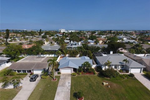 Casa en Tierra Verde, Florida 3 dormitorios, 147.44 m2 № 2111247