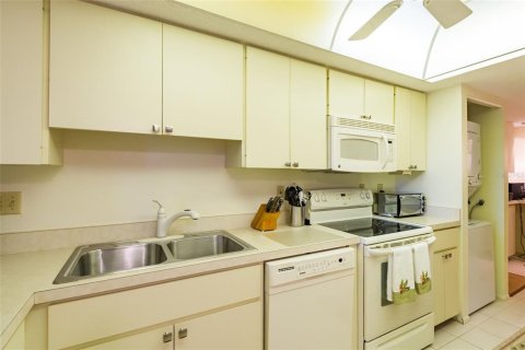 Condominio en alquiler en Sarasota, Florida, 2 dormitorios, 121.05 m2 № 1824142 - foto 13