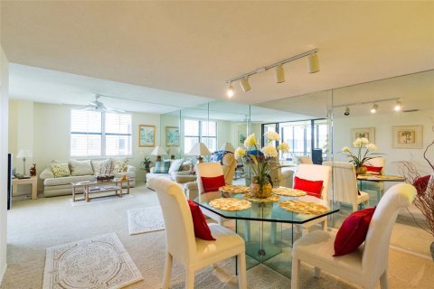 Condominio en alquiler en Sarasota, Florida, 2 dormitorios, 121.05 m2 № 1824142 - foto 14