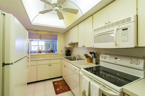 Condominio en alquiler en Sarasota, Florida, 2 dormitorios, 121.05 m2 № 1824142 - foto 11
