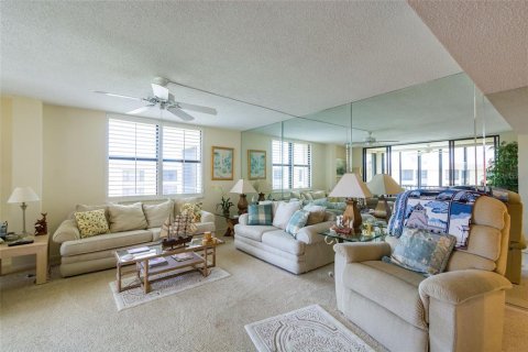 Condominio en alquiler en Sarasota, Florida, 2 dormitorios, 121.05 m2 № 1824142 - foto 15