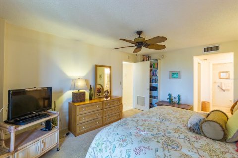 Condominio en alquiler en Sarasota, Florida, 2 dormitorios, 121.05 m2 № 1824142 - foto 22