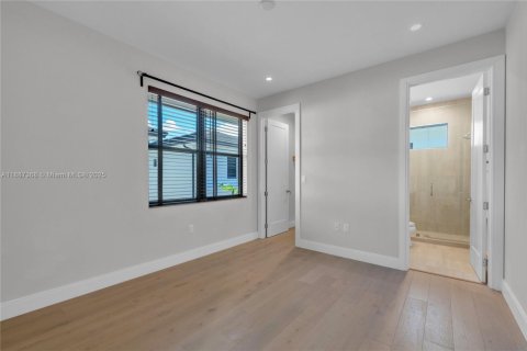 Casa en alquiler en Doral, Florida, 3 dormitorios, 202.16 m2 № 1933114 - foto 26