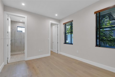 Casa en alquiler en Doral, Florida, 3 dormitorios, 202.16 m2 № 1933114 - foto 23