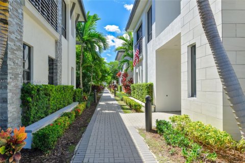 Casa en alquiler en Doral, Florida, 3 dormitorios, 202.16 m2 № 1933114 - foto 30