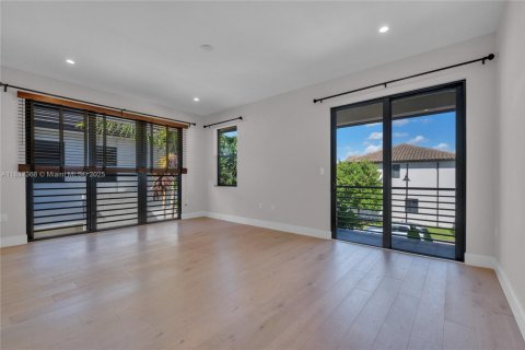 Casa en alquiler en Doral, Florida, 3 dormitorios, 202.16 m2 № 1933114 - foto 15
