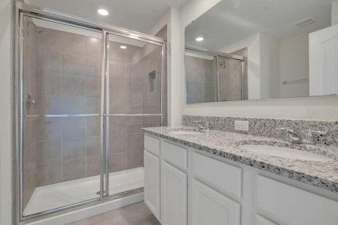 Townhouse in Winter Garden, Florida 3 bedrooms, 134.8 sq.m. № 1869706 - photo 24