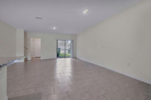 Townhouse in Winter Garden, Florida 3 bedrooms, 134.8 sq.m. № 1869706 - photo 12