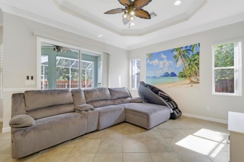 Casa en venta en Port St. Lucie, Florida, 4 dormitorios, 229.84 m2 № 2180286 - foto 19