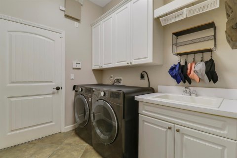 Casa en venta en Port St. Lucie, Florida, 4 dormitorios, 229.84 m2 № 2180286 - foto 23