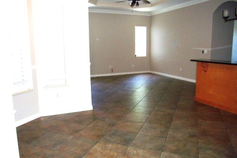 Casa en venta en Port St. Lucie, Florida, 4 dormitorios, 229.84 m2 № 2180286 - foto 14