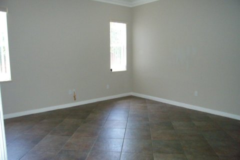 Casa en venta en Port St. Lucie, Florida, 4 dormitorios, 229.84 m2 № 2180286 - foto 22