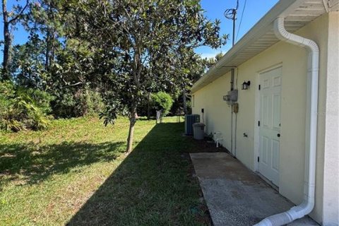 Villa ou maison à vendre à Palm Coast, Floride: 3 chambres, 171.78 m2 № 2418525 - photo 17