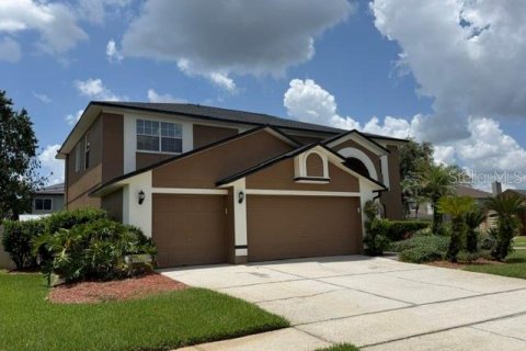 Villa ou maison à vendre à Oviedo, Floride: 4 chambres, 276.2 m2 № 2091807 - photo 3
