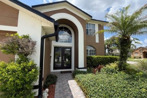 Villa ou maison à vendre à Oviedo, Floride: 4 chambres, 276.2 m2 № 2091807 - photo 4