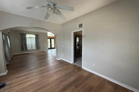 Villa ou maison à vendre à Oviedo, Floride: 4 chambres, 276.2 m2 № 2091807 - photo 18