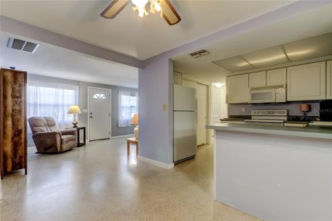 Casa en venta en Holiday, Florida, 2 dormitorios, 97.73 m2 № 1824557 - foto 13