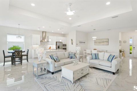 Villa ou maison à vendre à Parrish, Floride: 2 chambres, 176.14 m2 № 2420445 - photo 11