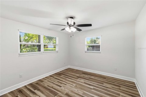 House in Valrico, Florida 3 bedrooms, 135.45 sq.m. № 2349967 - photo 20